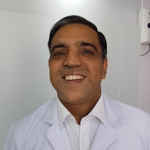 Dr. SANJEEV KUMAR MADAN . Internal Medicine | General Physician Fortis Hospital, Shalimar Bagh